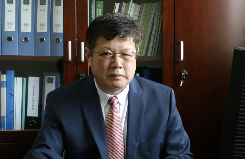 3张友军所长荣获麻豆社
学院建院65 周年卓越奉献奖.jpg